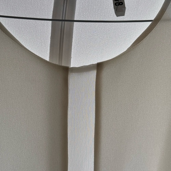 Beautiful Club Monaco blouse - Picture 6 of 9